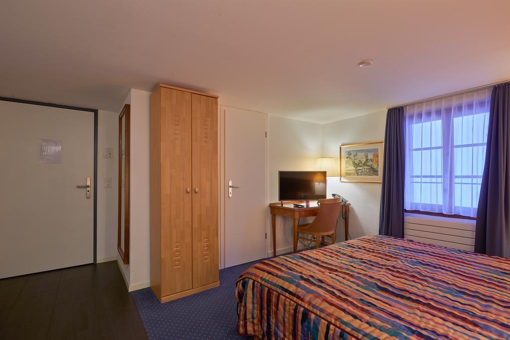 Hotel Hine Adon Friburgo Exterior foto